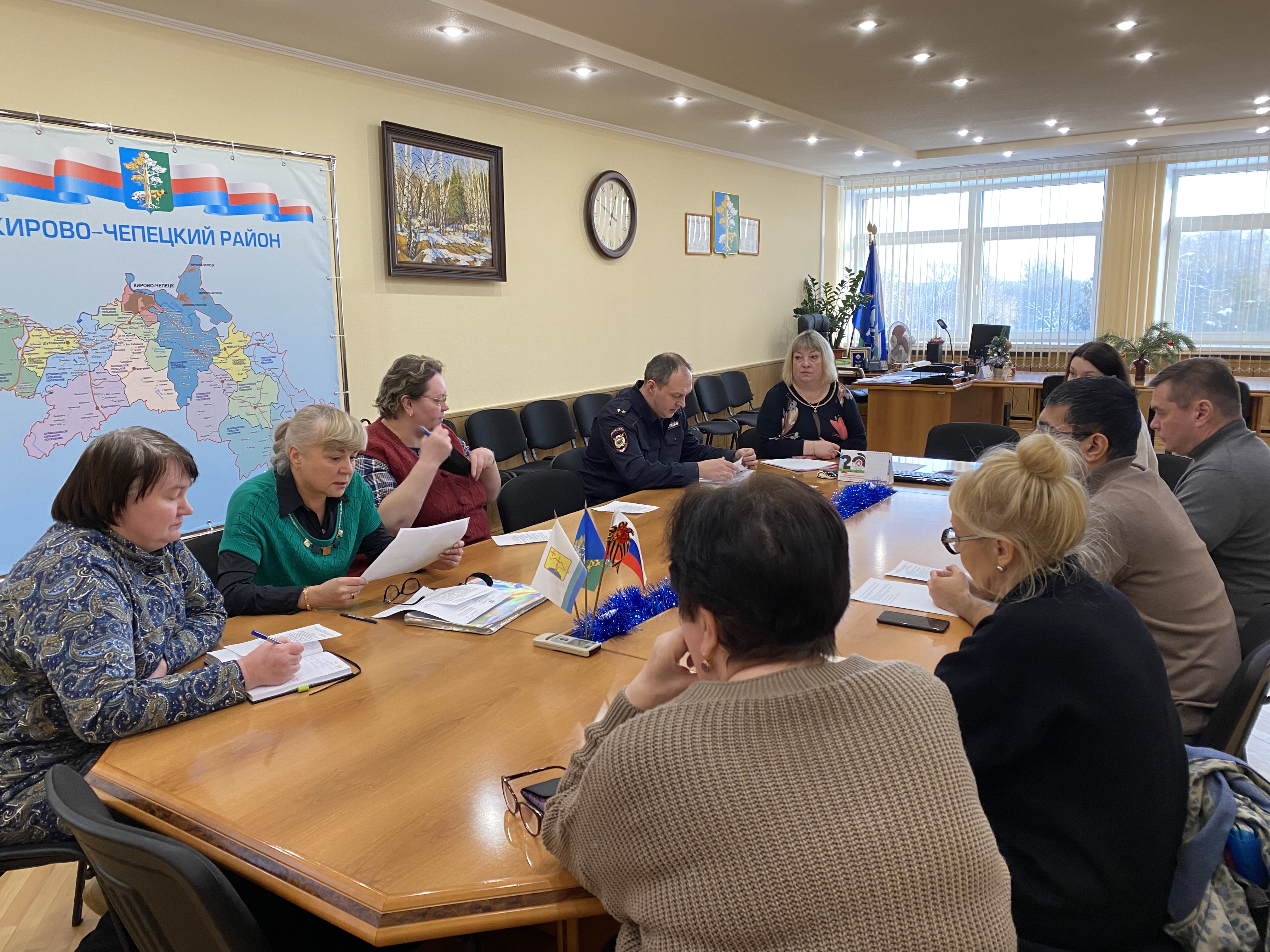Состоялось заседание координационного совета по профилактике преступлений и правонарушений и антинаркотической комиссии Кирово-Чепецкого района.