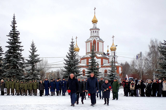 В Приволжском федеральном округе прошли мероприятия, приуроченные Дню Героев Отечества .