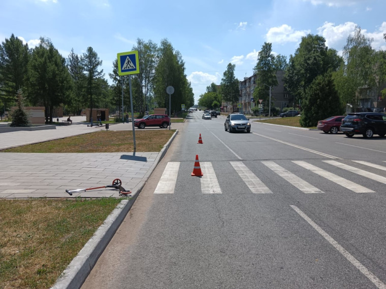 Кирово-Чепецкая Госавтоинспекция призывает водителей быть внимательными и соблюдать ПДД. Кирово-Чепецкая Госавтоинспекция призывает водителей быть внимательными и соблюдать ПДД.