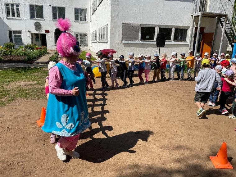 Укажите подпись к картинке.